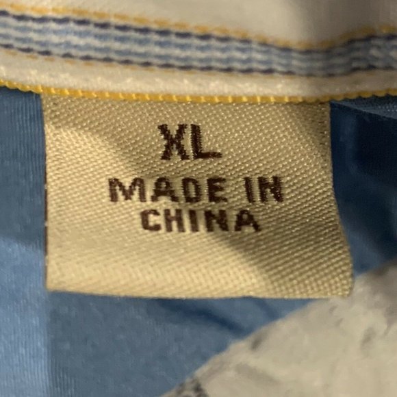 Tommy Bahama Men’s Button Down Long Sleeve Shirt - Picture 5 of 5